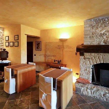 Bed and breakfast And Wellness Il Pomario Di Montepiglio Naturista Amelia