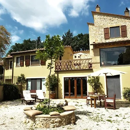 Bed & Breakfast And Wellness Il Pomario Di Montepiglio Naturista 4*
